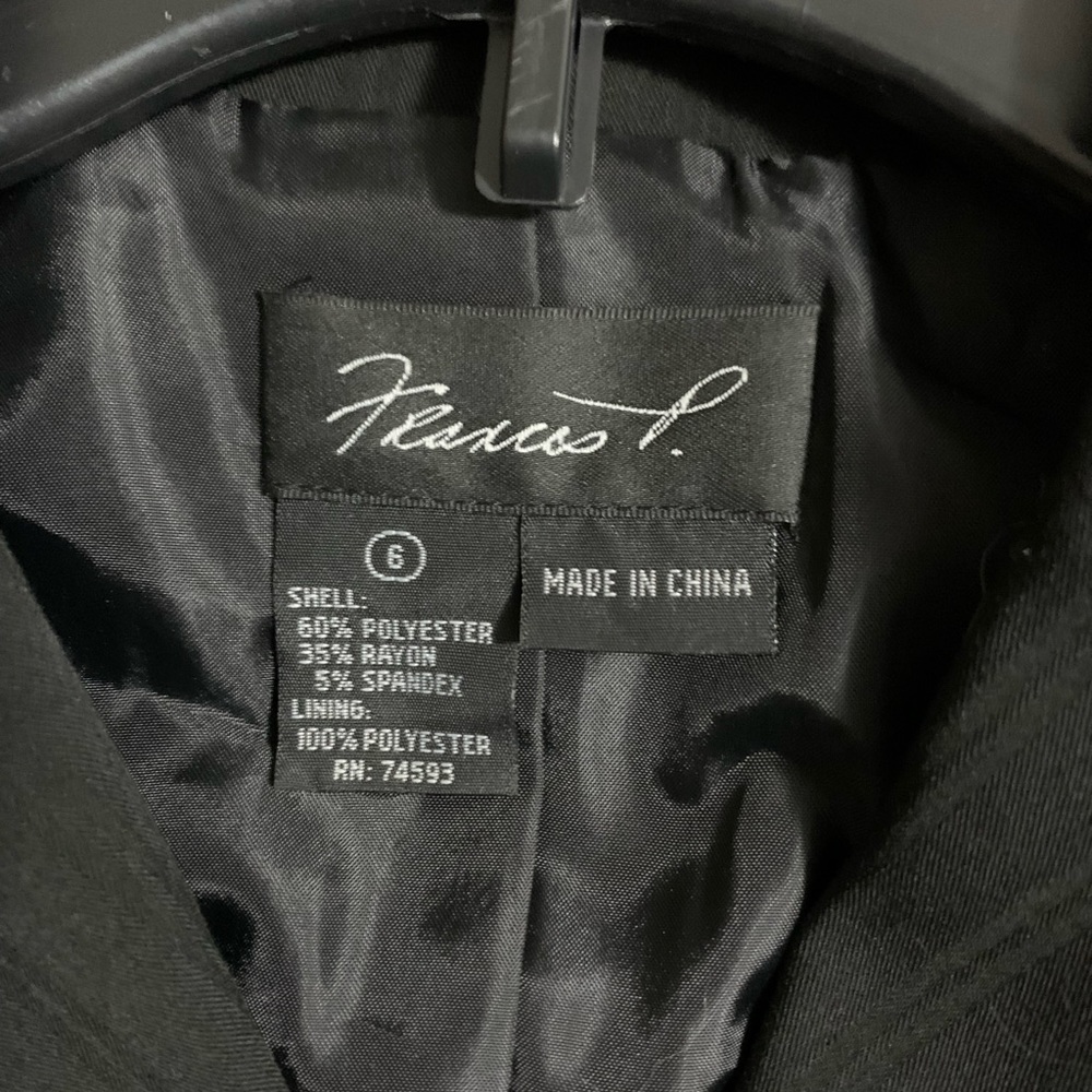 Blazer - Picture 3 of 3